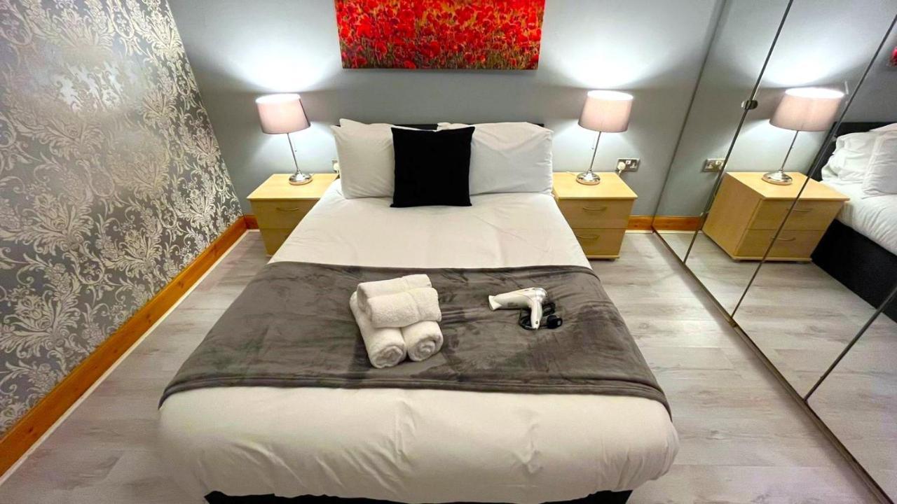 Elegant 2 Bedroom Chalet Edimburgo Esterno foto